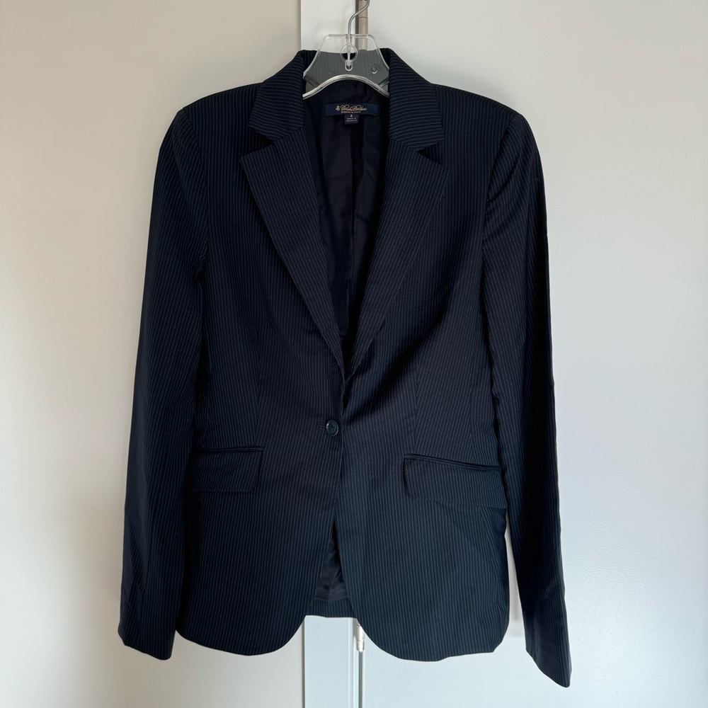 Brook Brothers Single Button Blazer in Navy Stripe Size 4